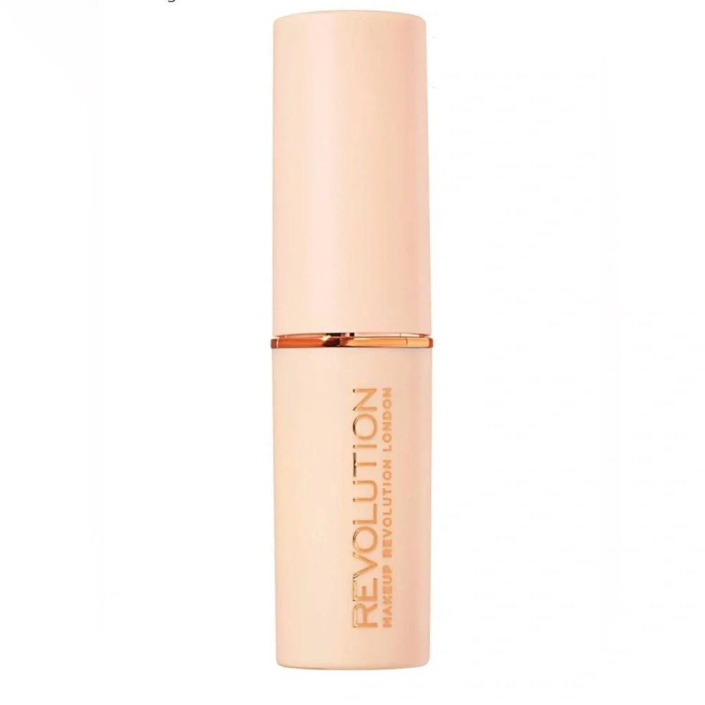 Makeup Revolution Concealer in Cream F5